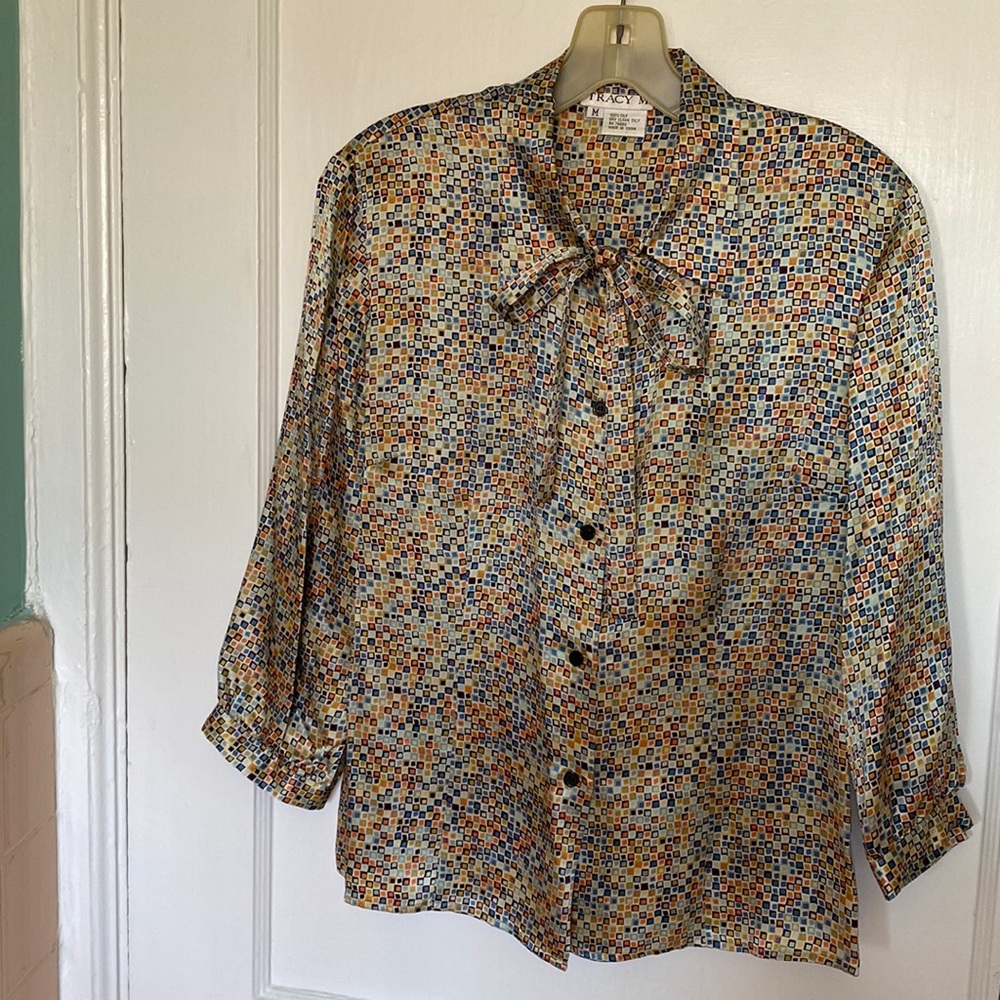 Pure silk blouse with Pussy cat bow